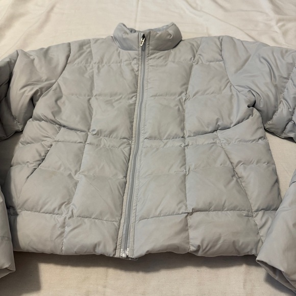 Under Armour Small Light Gray Down Puffer Jacket ~ Full Zipper Pockets Outdoor - Picture 2 of 8